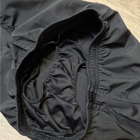 •NIKE• RUNNING SHORTS - Picture 4 of 5